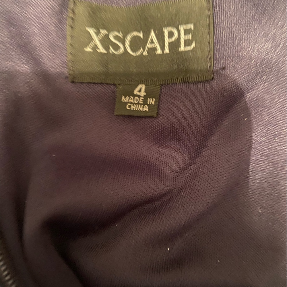 WORN ONCE Xscape floor length navy blue gown size 4 - Picture 2 of 4